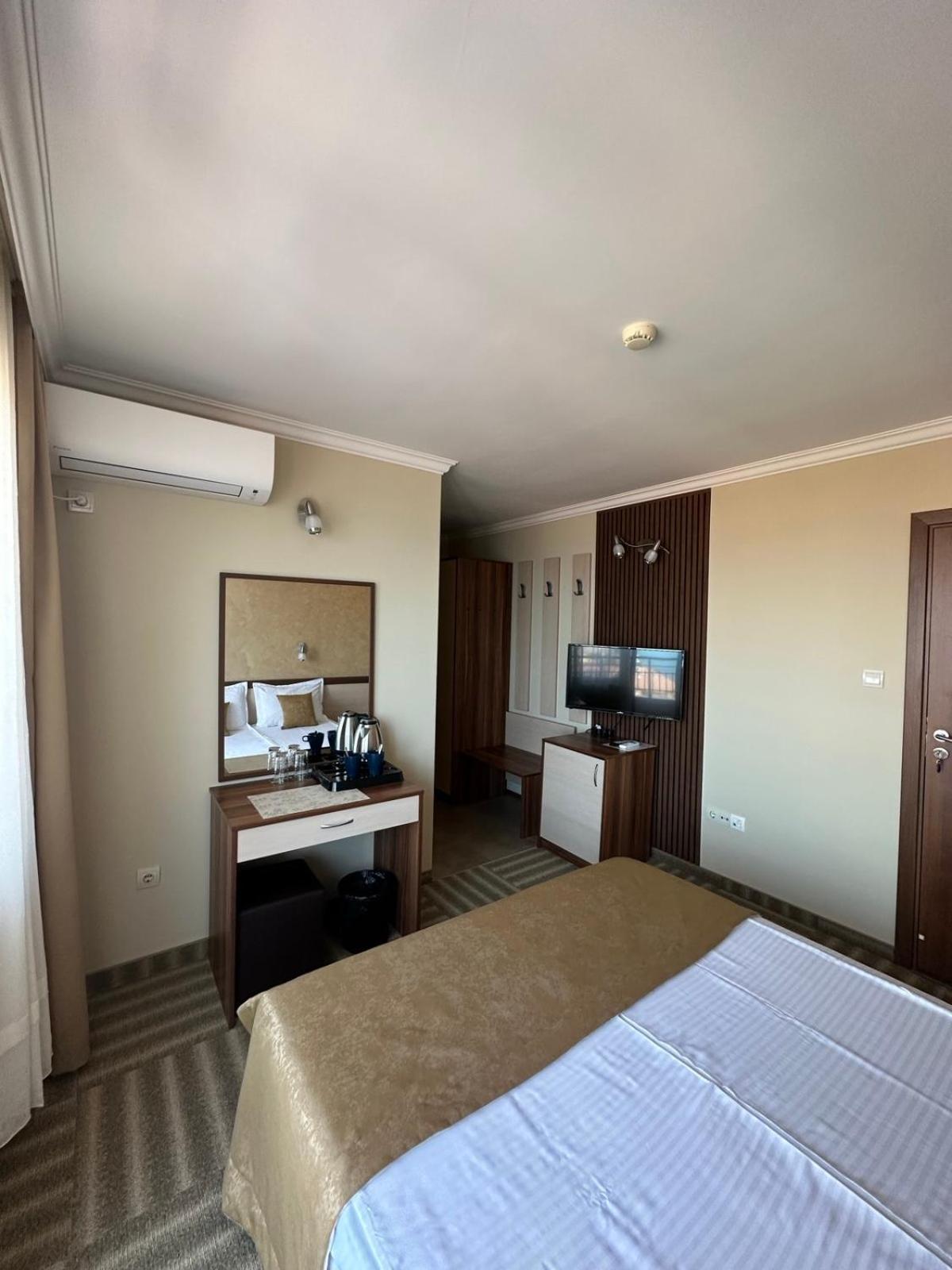 Family Hotel Radiana Созопол Екстериор снимка