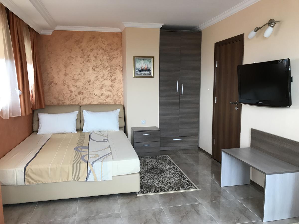 Family Hotel Radiana Созопол Екстериор снимка