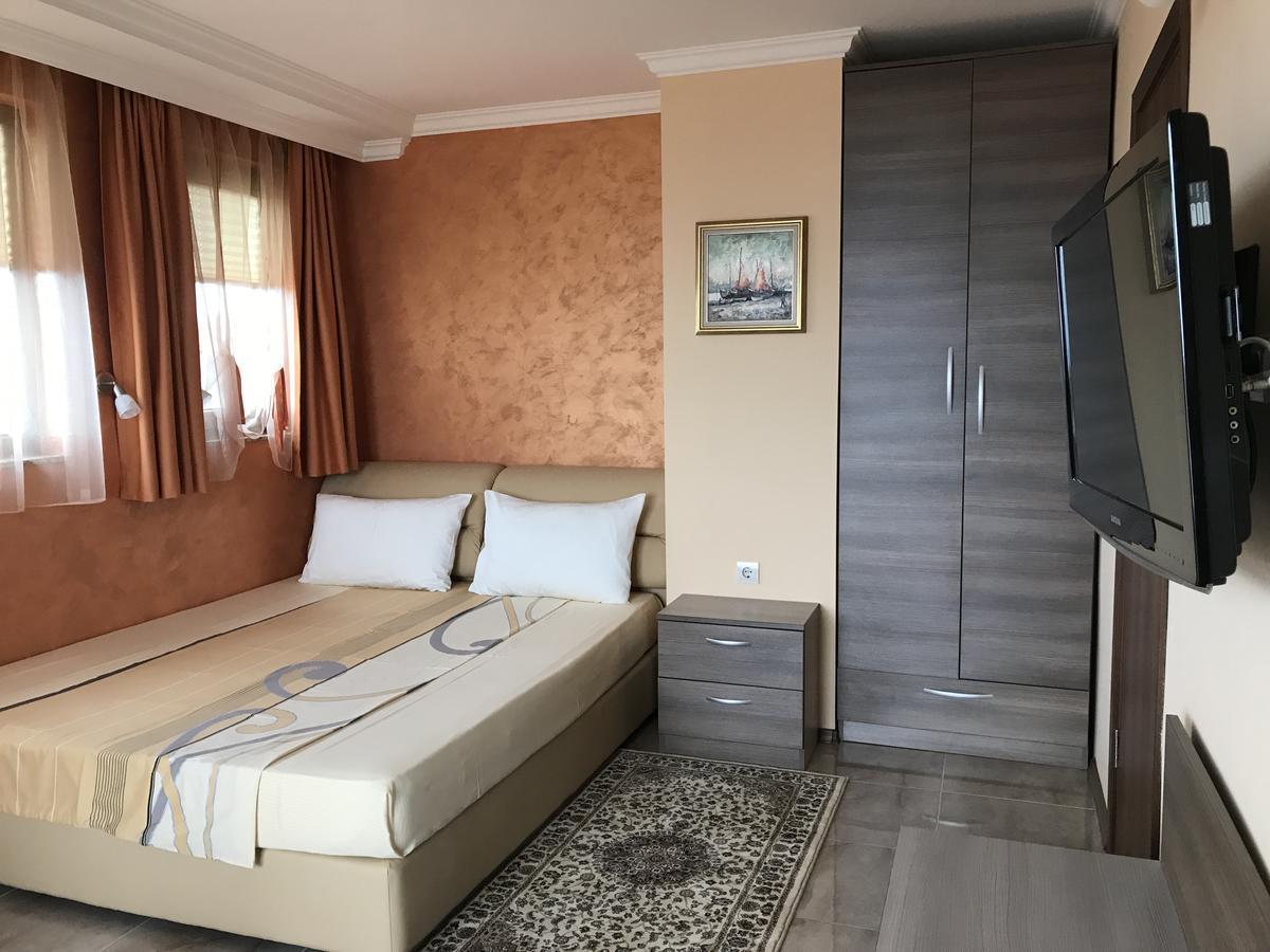 Family Hotel Radiana Созопол Екстериор снимка