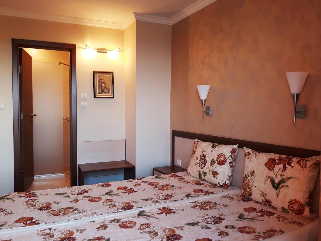Family Hotel Radiana Созопол Екстериор снимка