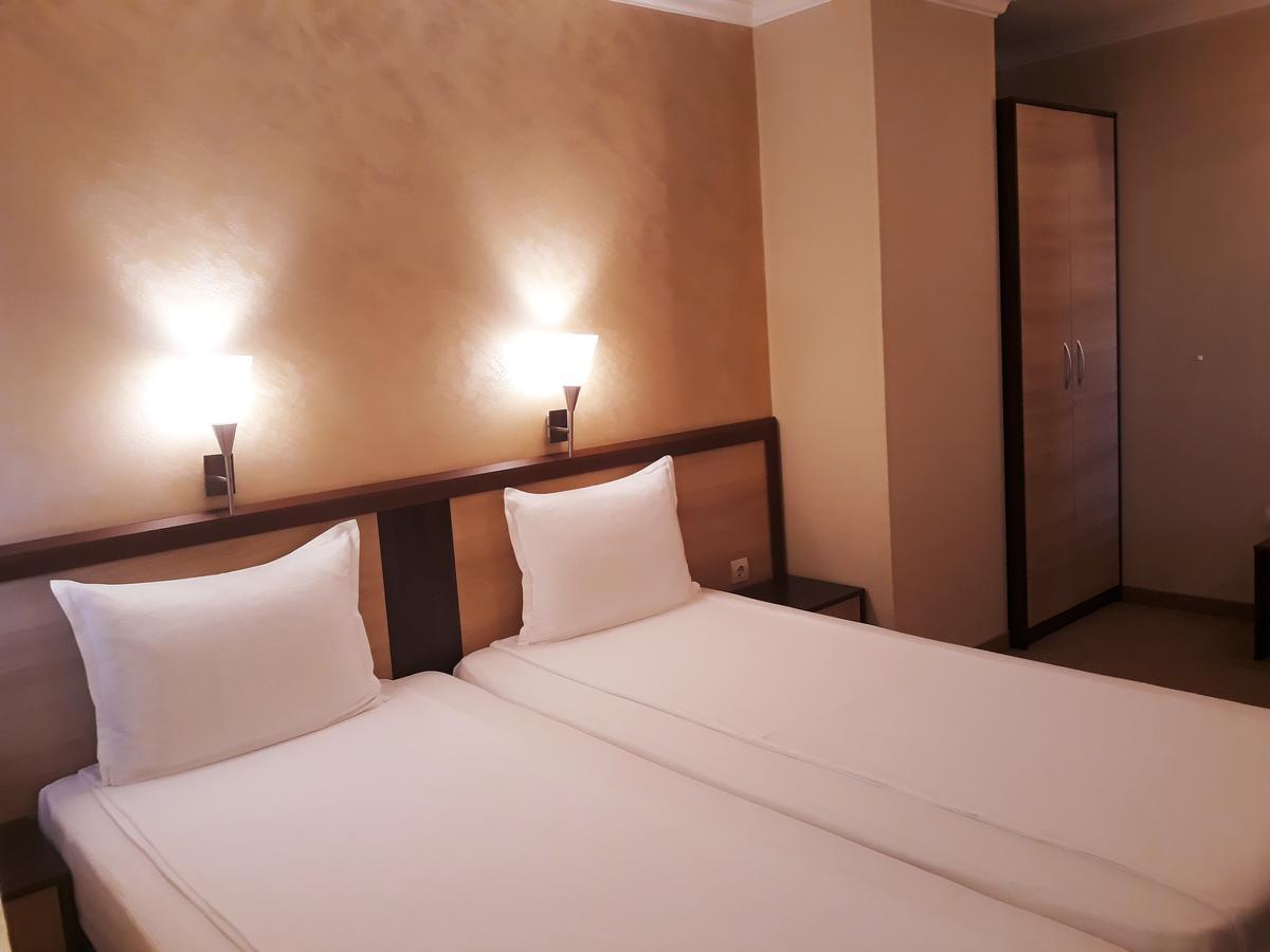 Family Hotel Radiana Созопол Екстериор снимка