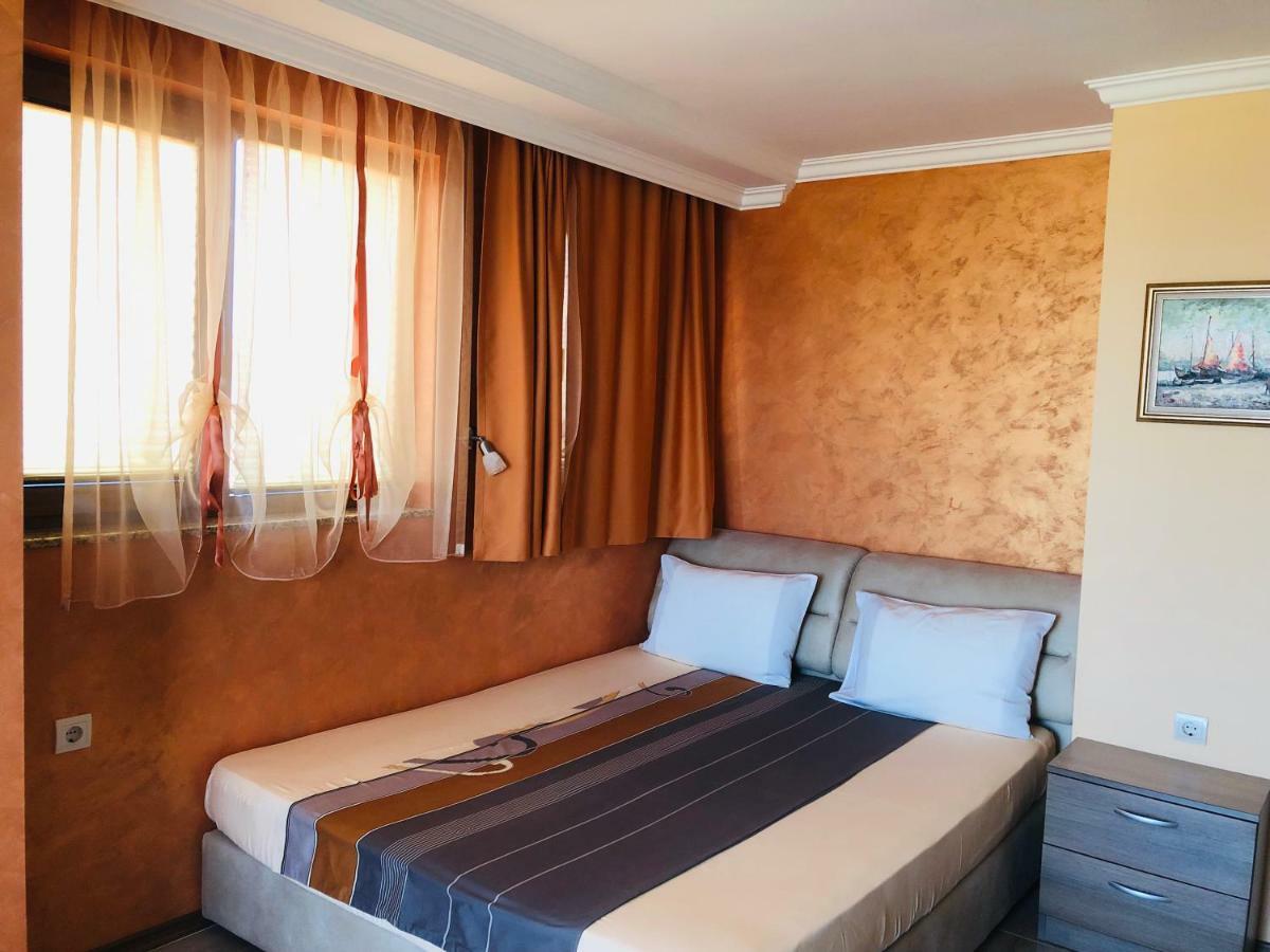 Family Hotel Radiana Созопол Екстериор снимка